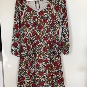 Floral dress (with pockets)
